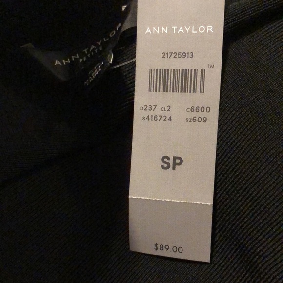 AnnTaylor Petite textured flounce skirt NWT szSP - Picture 8 of 10